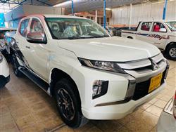 میتسوبیشی L200